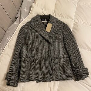 Burberry women‘s wool jacket